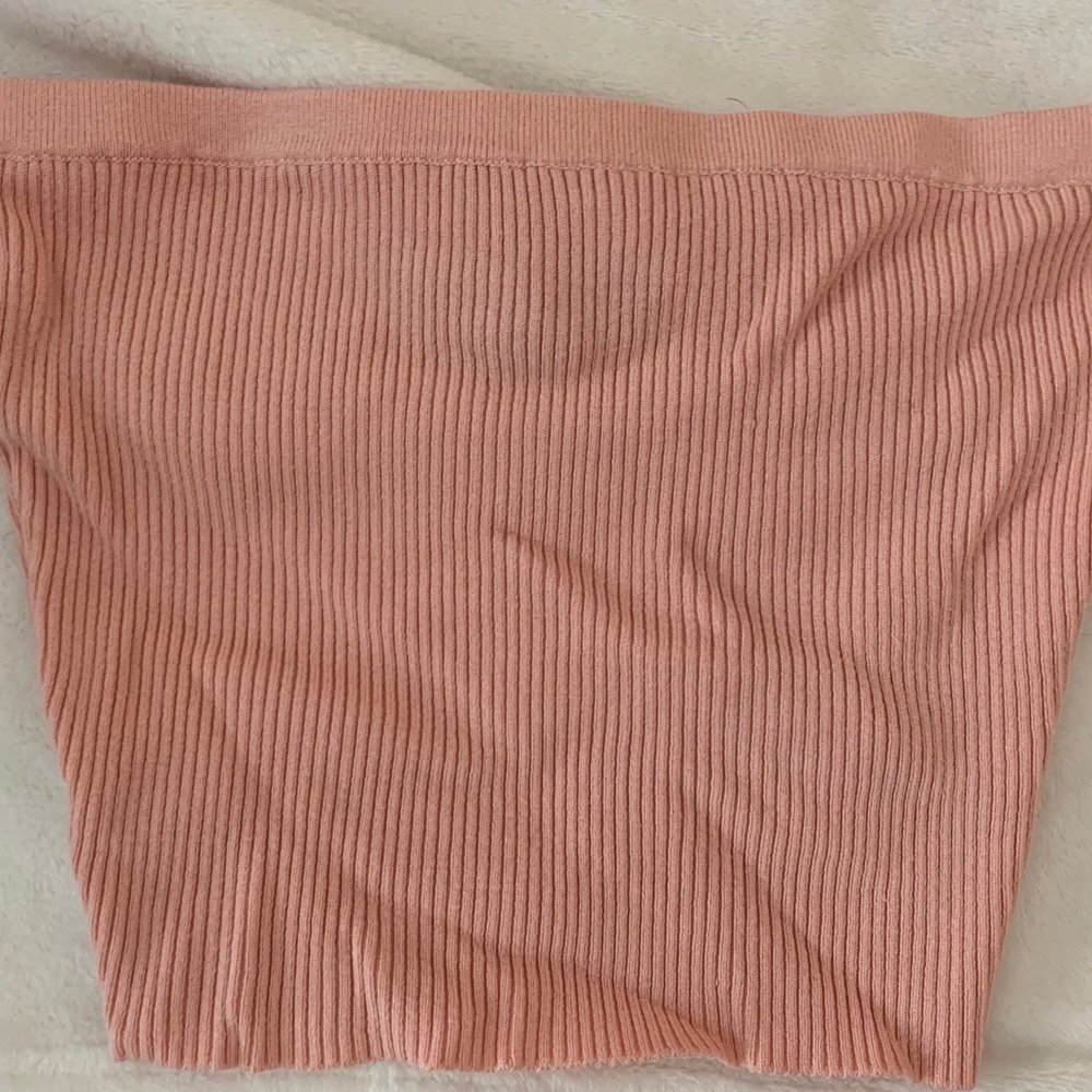 BRAND NEW w/out tags pink forever 21 tube top